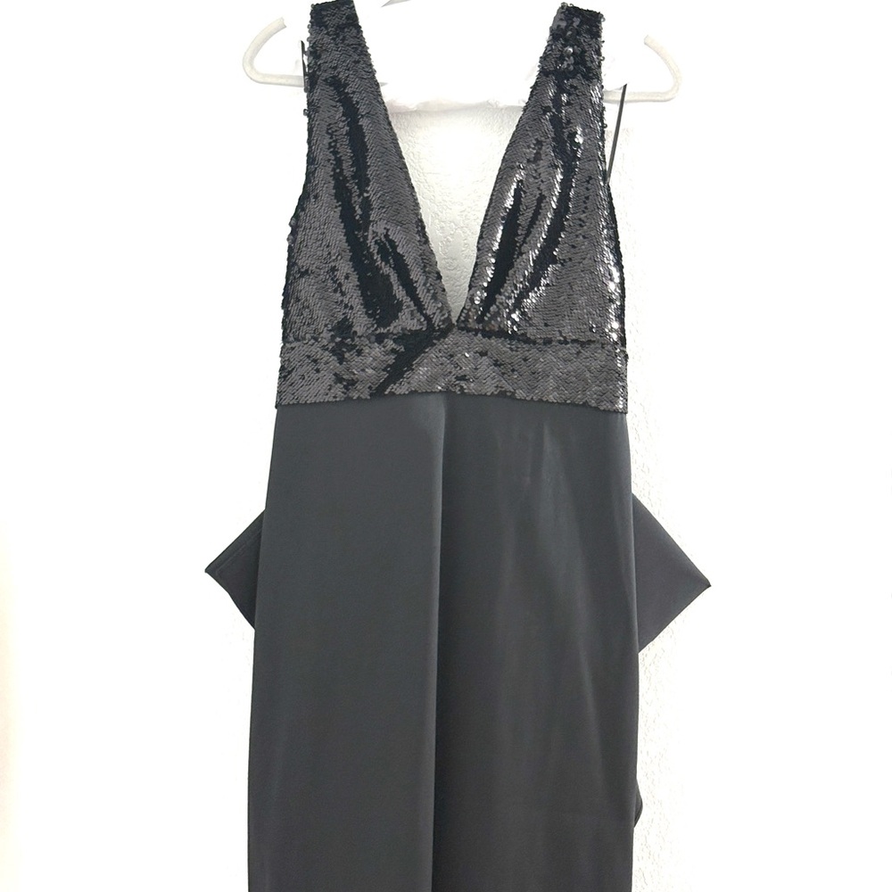 NEW Sachin & Babi Topanga Black Evening Gown SZ 12
RT $1300 - Picture 5 of 12